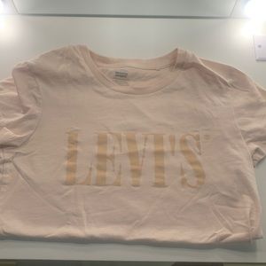 Levi’s shirt